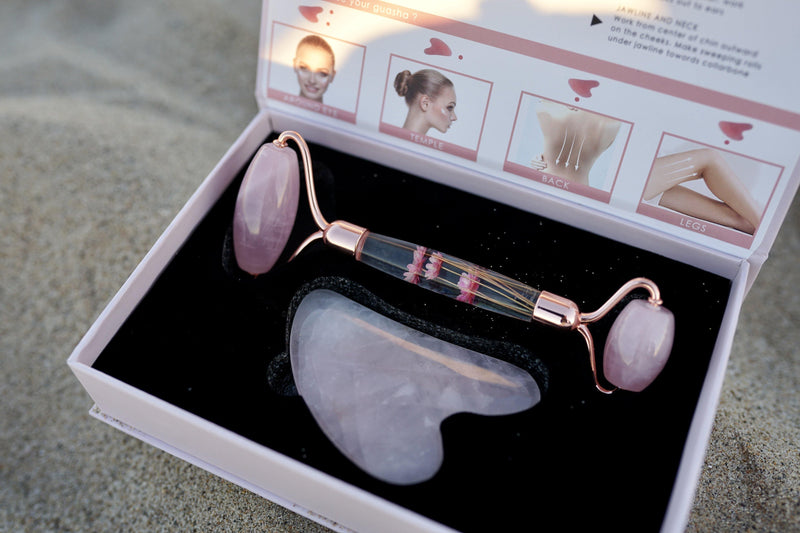 Rose Quartz Facial Gua Sha Face Roller Set - shop.greenmoon